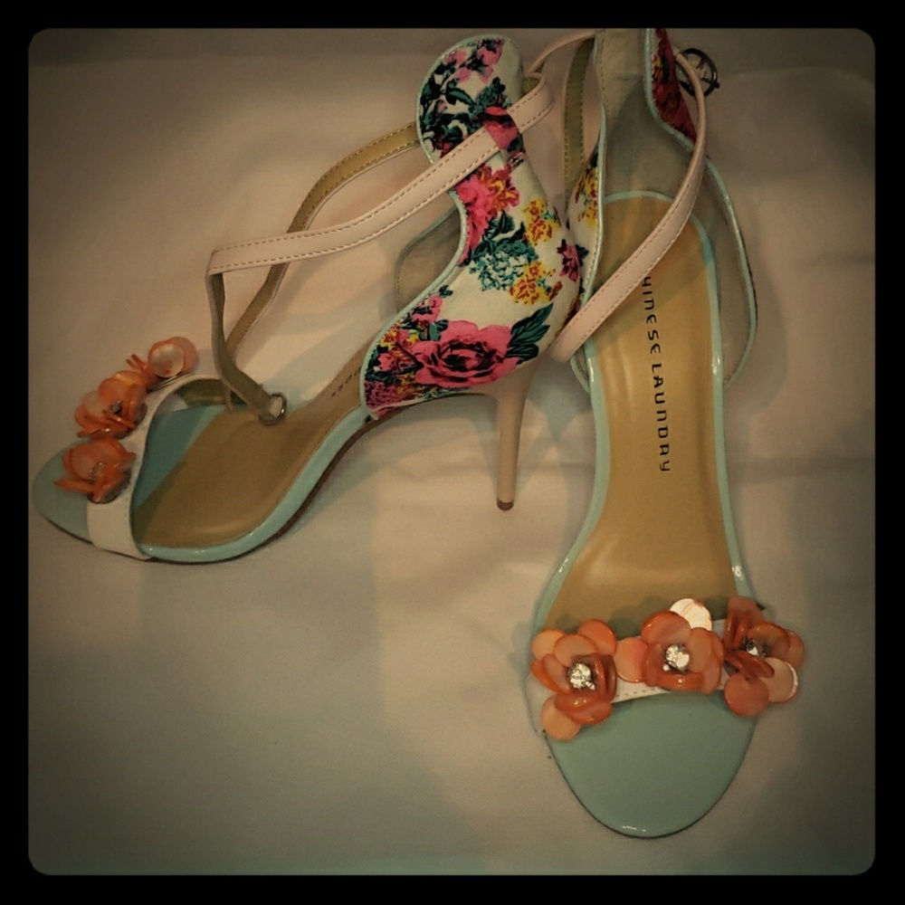 High heel sandals